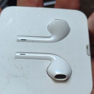 Apple Wired Earbuds